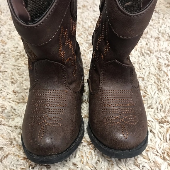 Cowboy boots - Picture 2 of 4